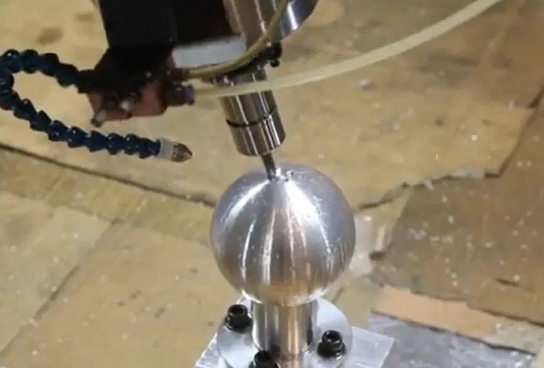 سلسلة يونيكا_عرض توضيحي لقص الكرات